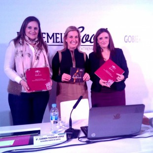 Presentación de Fuente de Cantos En FITUR 2015